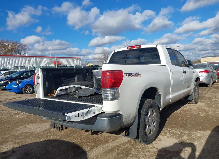 Photo 4 of 2013 Toyota Tundra GRADE 5.7L V8 (VIN 5TFUW5F18DX312187)