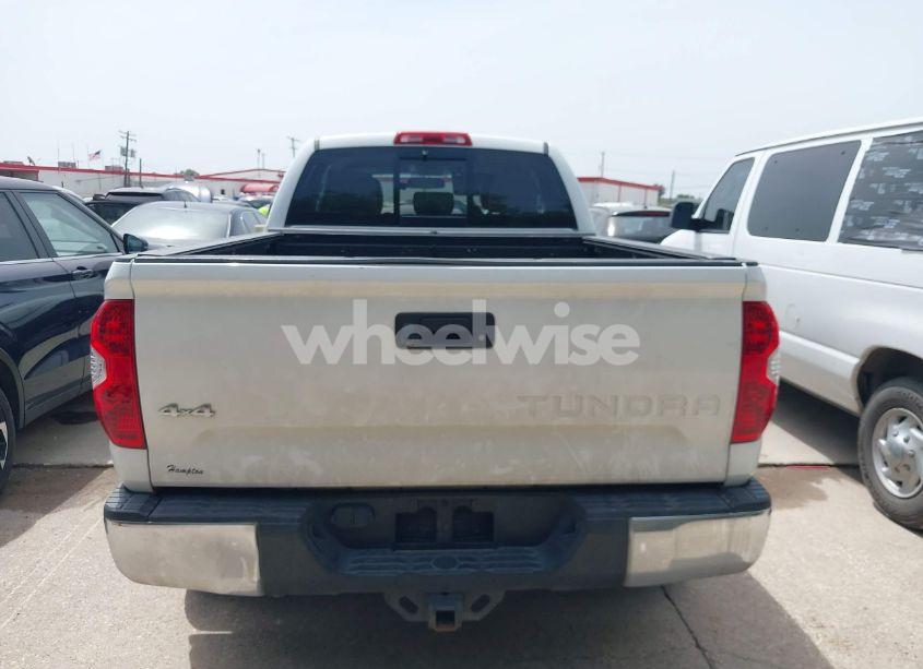 Photo 16 of 2014 Toyota Tundra SR5 5.7L V8 (VIN 5TFUW5F18EX408788)