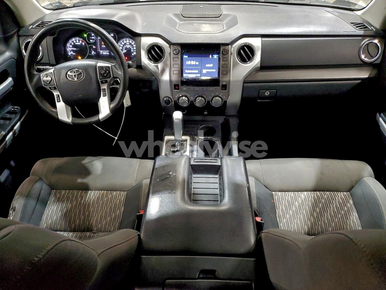 Photo 8 of 2018 TOYOTA TUNDRA DOUBLE CAB SR (VIN 5TFUW5F18JX749697)