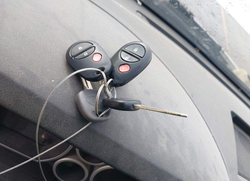 Photo 11 of 2010 Toyota Tundra GRADE 5.7L V8 (VIN 5TFUW5F19AX102208)