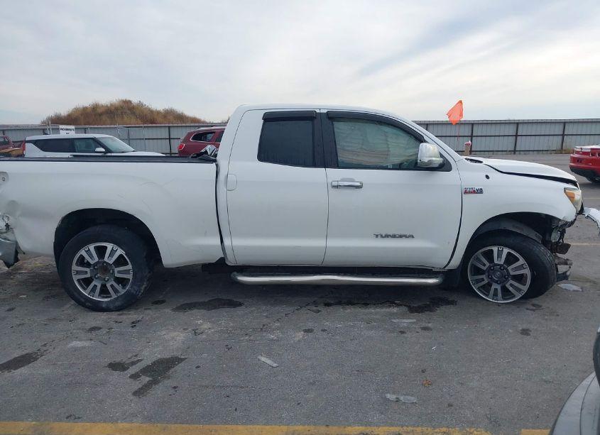 Photo 13 of 2010 Toyota Tundra GRADE 5.7L V8 (VIN 5TFUW5F19AX102208)