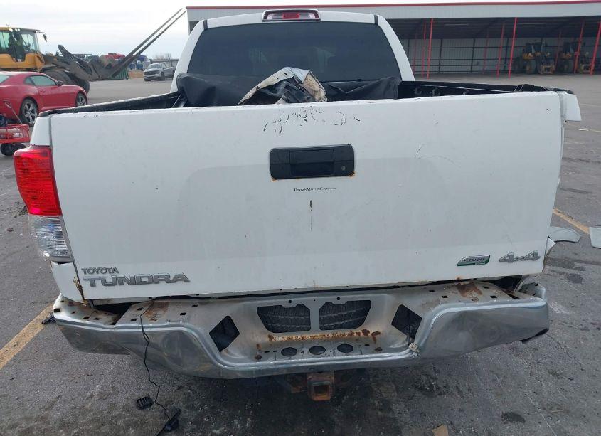 Photo 16 of 2010 Toyota Tundra GRADE 5.7L V8 (VIN 5TFUW5F19AX102208)