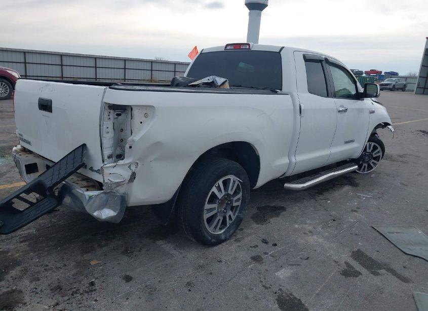 Photo 4 of 2010 Toyota Tundra GRADE 5.7L V8 (VIN 5TFUW5F19AX102208)