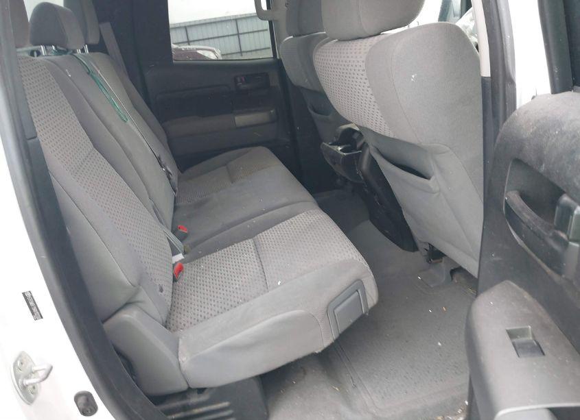 Photo 8 of 2010 Toyota Tundra GRADE 5.7L V8 (VIN 5TFUW5F19AX102208)