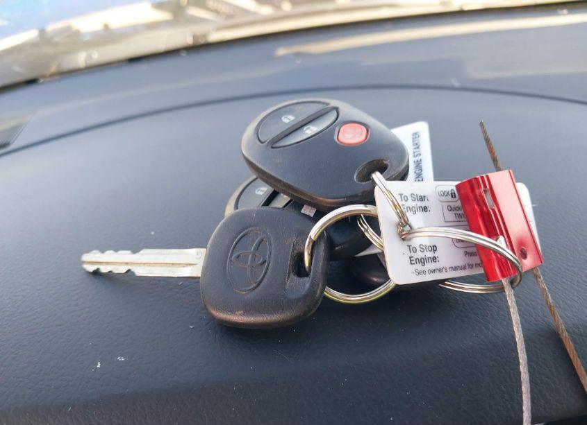 Photo 11 of 2010 Toyota Tundra GRADE 5.7L V8 (VIN 5TFUW5F19AX146239)