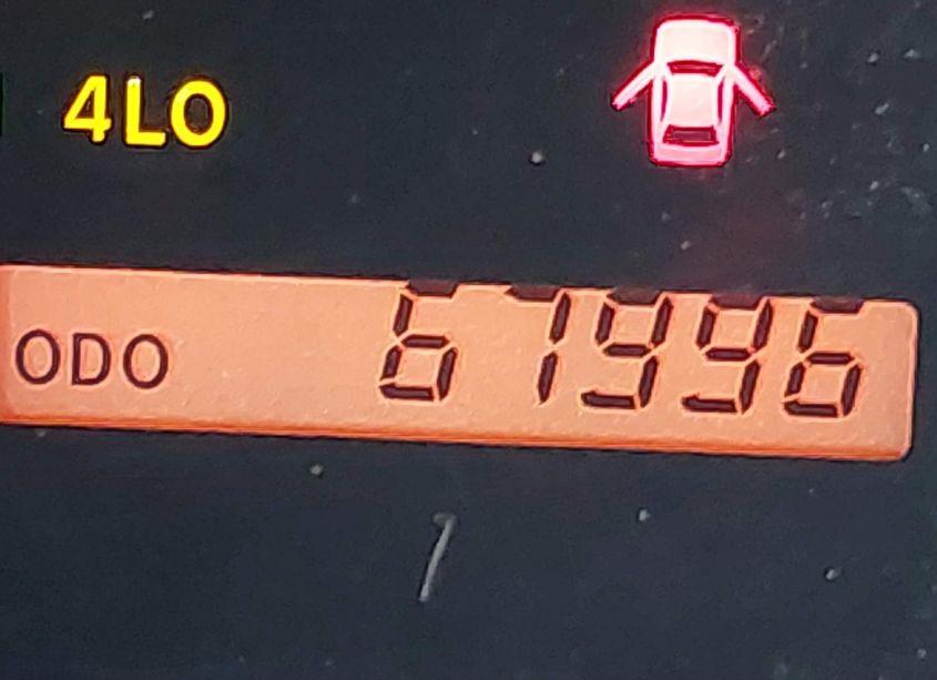 Photo 7 of 2010 Toyota Tundra GRADE 5.7L V8 (VIN 5TFUW5F19AX146239)