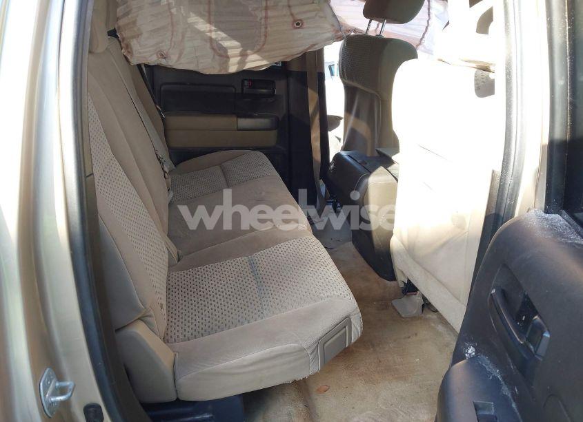 Photo 8 of 2010 Toyota Tundra GRADE 5.7L V8 (VIN 5TFUW5F19AX151490)