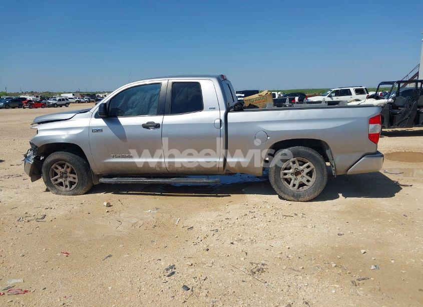 Photo 14 of 2014 Toyota Tundra SR 5.7L V8/SR5 5.7L V8 (VIN 5TFUW5F19EX392200)