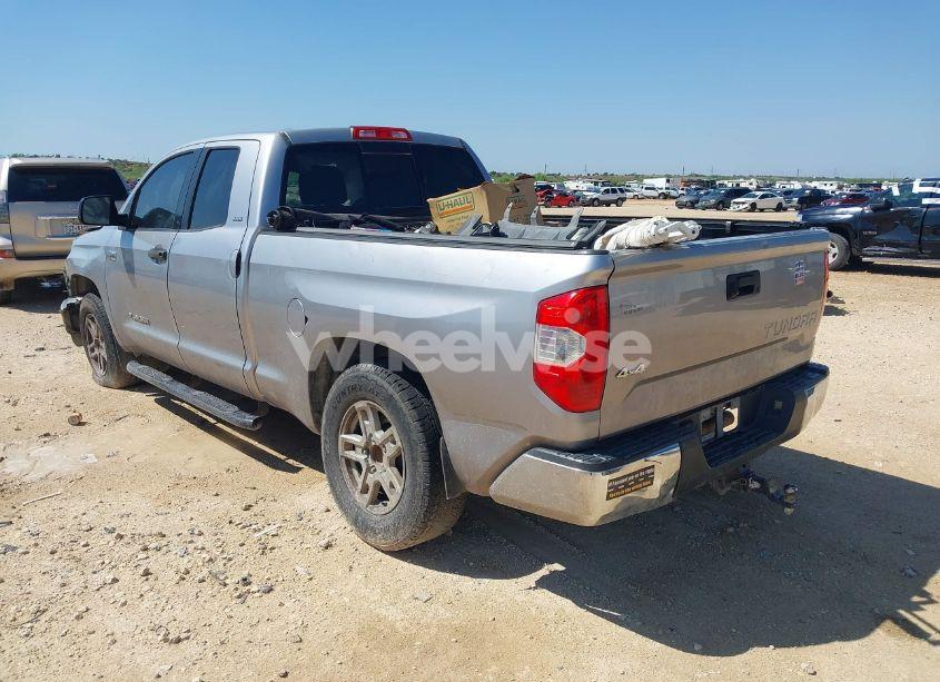 Photo 3 of 2014 Toyota Tundra SR 5.7L V8/SR5 5.7L V8 (VIN 5TFUW5F19EX392200)