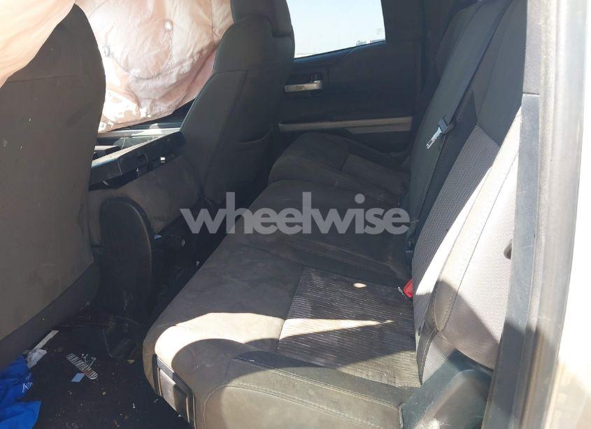 Photo 8 of 2014 Toyota Tundra SR 5.7L V8/SR5 5.7L V8 (VIN 5TFUW5F19EX392200)