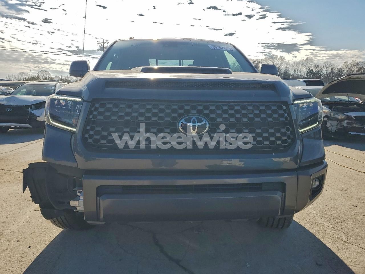 Photo 5 of 2019 TOYOTA TUNDRA DOUBLE CAB SR (VIN 5TFUW5F19KX850491)