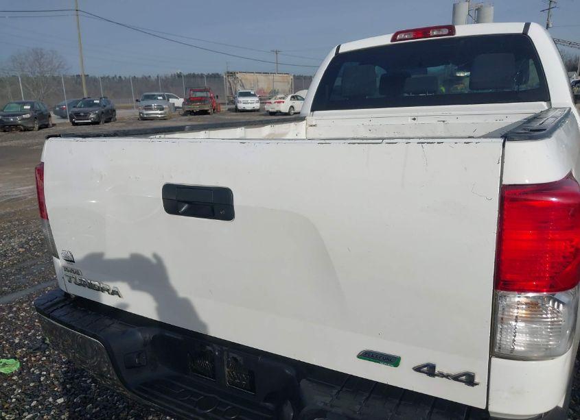 Photo 18 of 2011 Toyota Tundra GRADE 5.7L V8 (VIN 5TFUW5F1XBX197637)