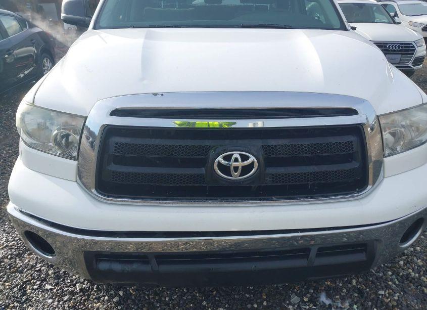 Photo 21 of 2011 Toyota Tundra GRADE 5.7L V8 (VIN 5TFUW5F1XBX197637)