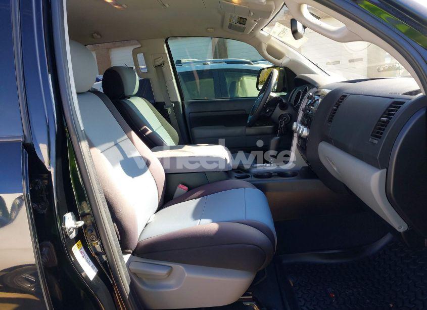 Photo 5 of 2012 Toyota Tundra GRADE 5.7L V8 (VIN 5TFUW5F1XCX210887)