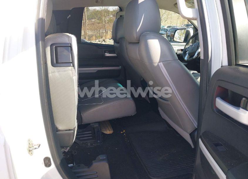 Photo 8 of 2014 Toyota Tundra SR5 5.7L V8 (VIN 5TFUW5F1XEX370559)