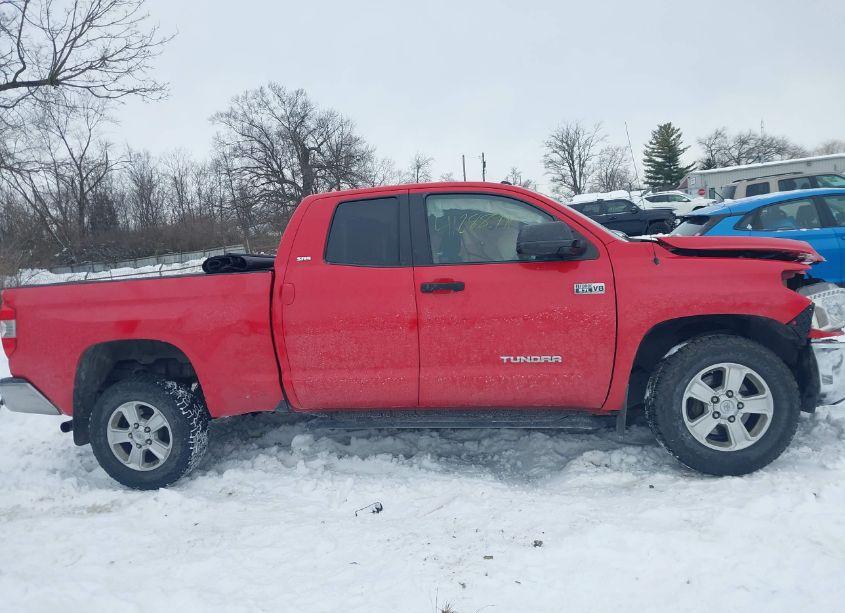 Photo 14 of 2014 Toyota Tundra SR5 5.7L V8 (VIN 5TFUW5F1XEX376460)