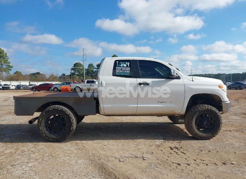 Photo 14 of 2016 Toyota Tundra SR5 5.7L V8 (VIN 5TFUW5F1XGX489845)