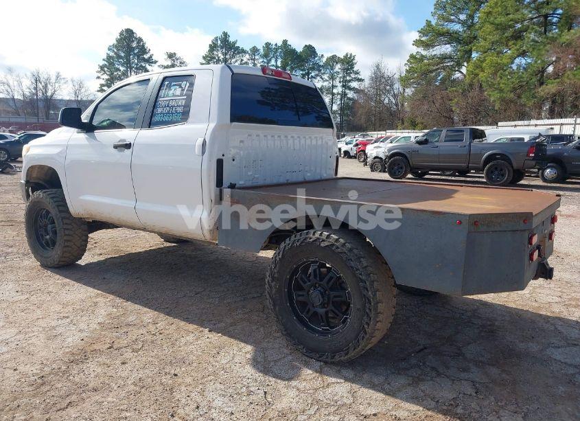 Photo 3 of 2016 Toyota Tundra SR5 5.7L V8 (VIN 5TFUW5F1XGX489845)