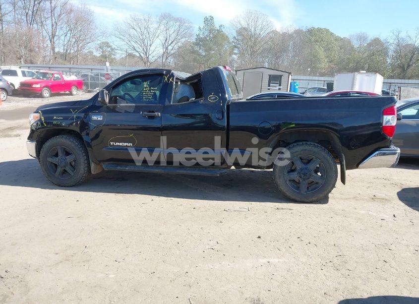 Photo 14 of 2016 Toyota Tundra SR5 5.7L V8 (VIN 5TFUW5F1XGX525419)