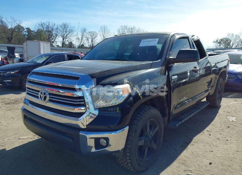 Photo 2 of 2016 Toyota Tundra SR5 5.7L V8 (VIN 5TFUW5F1XGX525419)