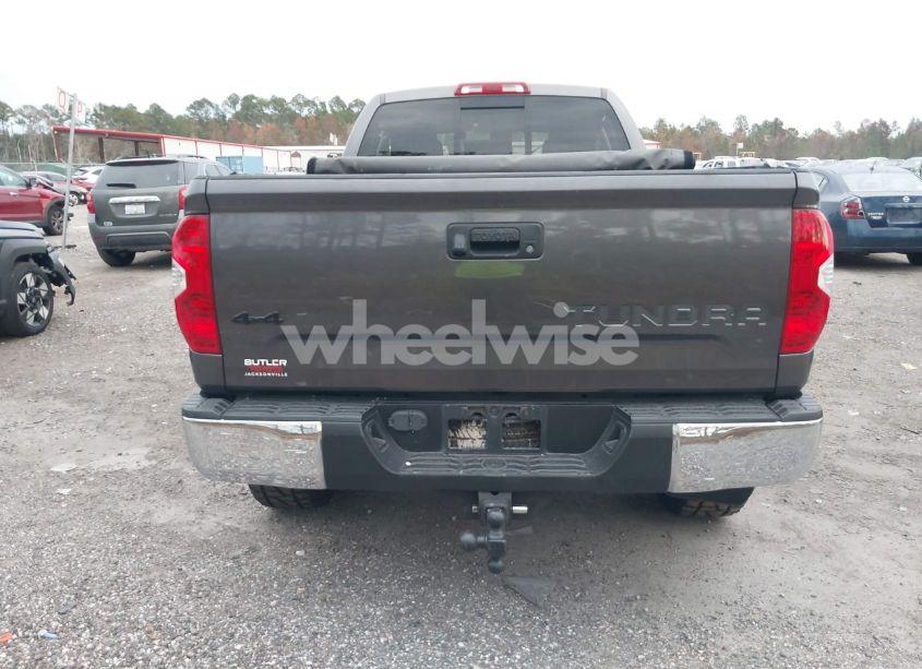 Photo 16 of 2018 Toyota Tundra SR5 5.7L V8 (VIN 5TFUW5F1XJX696548)