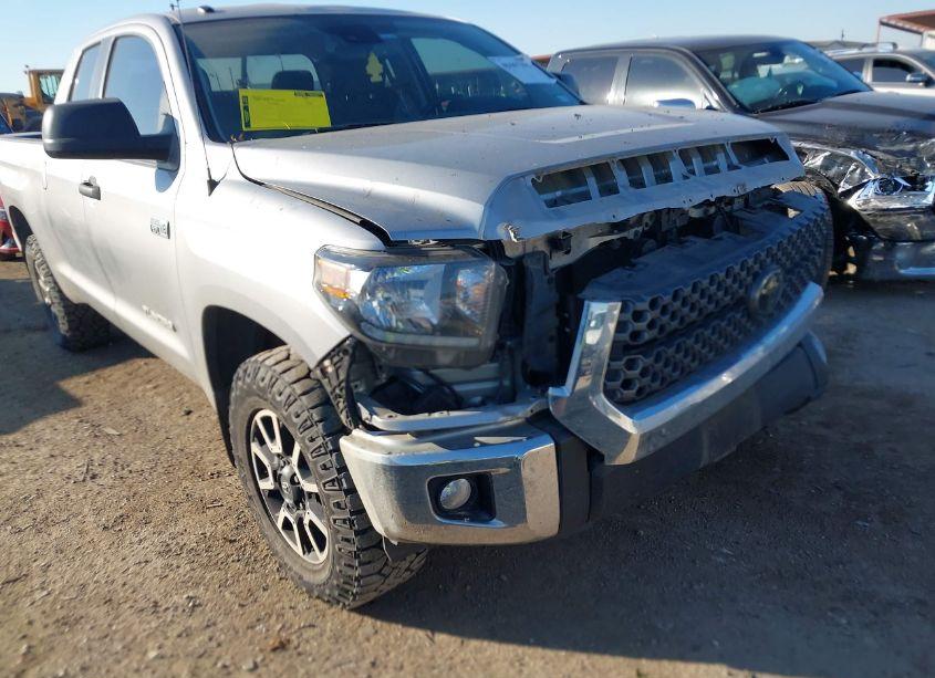 Photo 18 of 2019 Toyota Tundra SR5 5.7L V8 (VIN 5TFUW5F1XKX820335)