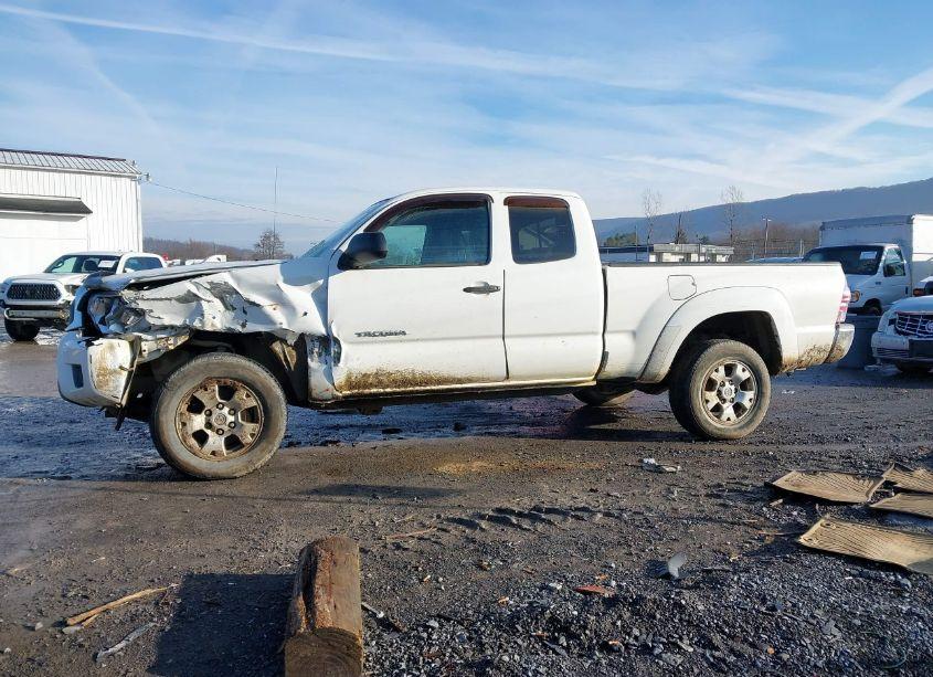 Photo 15 of 2013 Toyota Tacoma ACCESS CAB (VIN 5TFUX4EN0DX016446)
