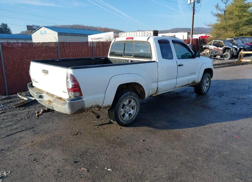 Photo 4 of 2013 Toyota Tacoma ACCESS CAB (VIN 5TFUX4EN0DX016446)