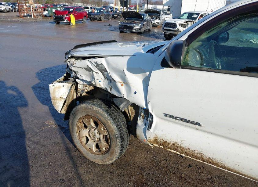 Photo 6 of 2013 Toyota Tacoma ACCESS CAB (VIN 5TFUX4EN0DX016446)