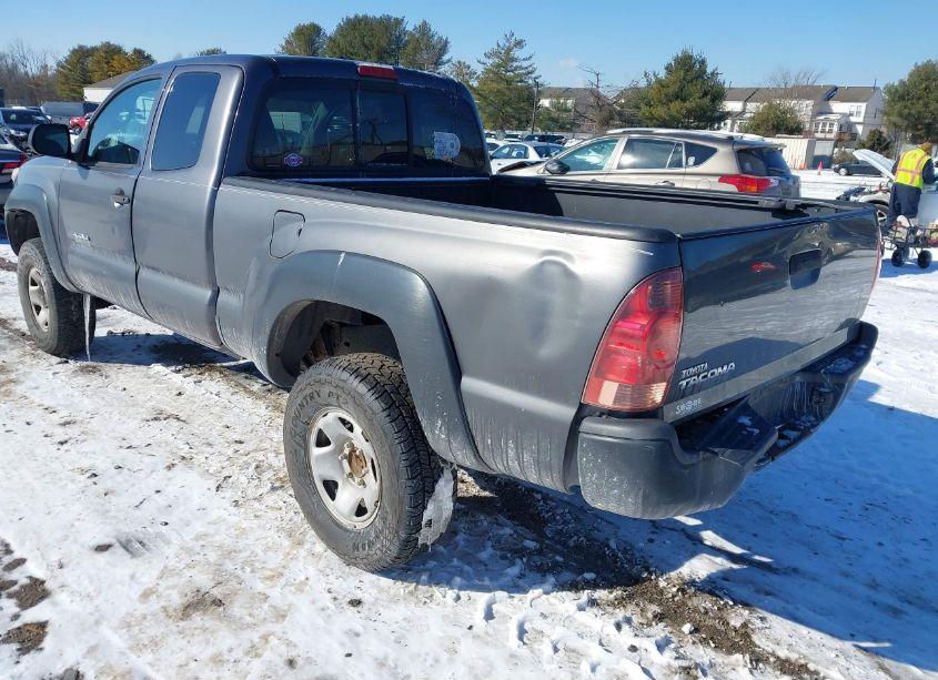 Photo 3 of 2013 Toyota Tacoma (VIN 5TFUX4EN1DX017735)
