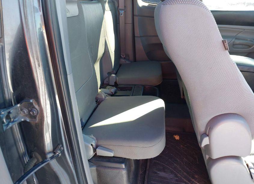 Photo 8 of 2013 Toyota Tacoma (VIN 5TFUX4EN1DX017735)