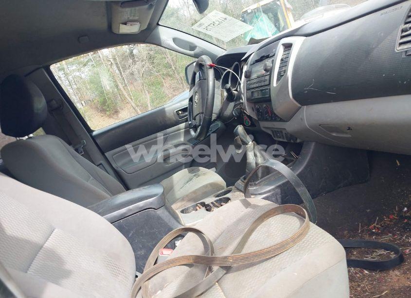 Photo 5 of 2012 Toyota Tacoma (VIN 5TFUX4EN2CX010405)