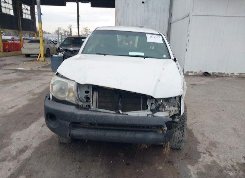 Photo 6 of 2011 Toyota Tacoma (VIN 5TFUX4EN3BX008189)