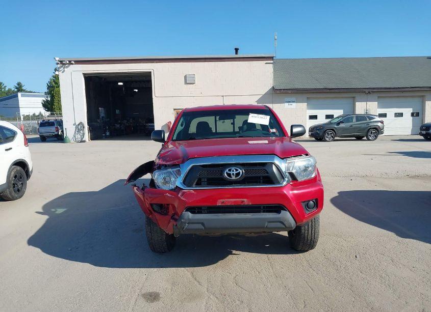 Photo 12 of 2015 Toyota Tacoma (VIN 5TFUX4EN6FX038793)