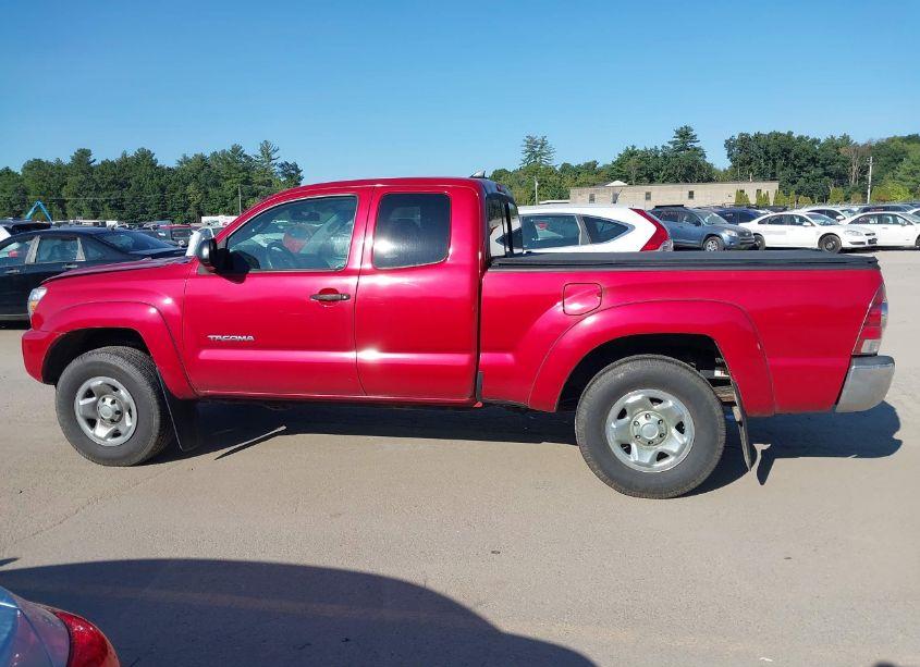 Photo 14 of 2015 Toyota Tacoma (VIN 5TFUX4EN6FX038793)