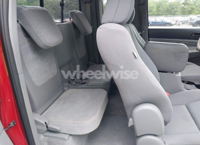 Photo 8 of 2011 Toyota Tacoma (VIN 5TFUX4EN8BX004834)