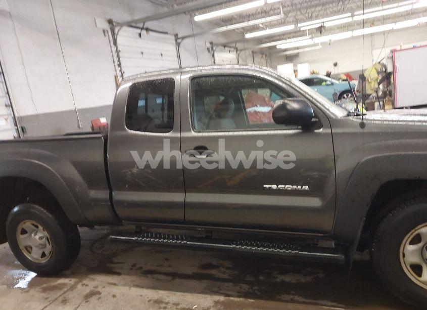 Photo 13 of 2014 Toyota Tacoma (VIN 5TFUX4EN8EX024814)