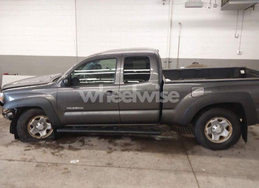 Photo 14 of 2014 Toyota Tacoma (VIN 5TFUX4EN8EX024814)