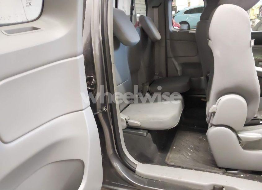Photo 8 of 2014 Toyota Tacoma (VIN 5TFUX4EN8EX024814)