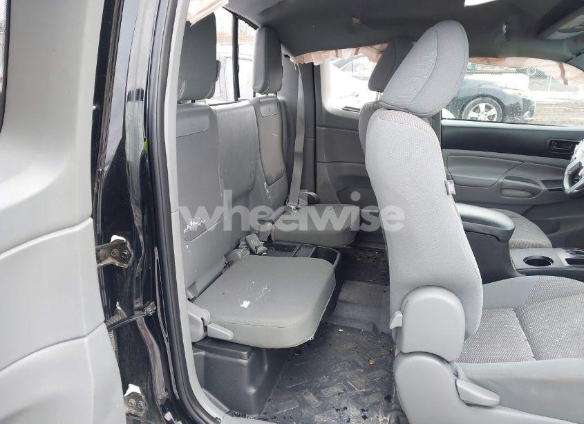 Photo 8 of 2014 Toyota Tacoma (VIN 5TFUX4EN8EX026787)
