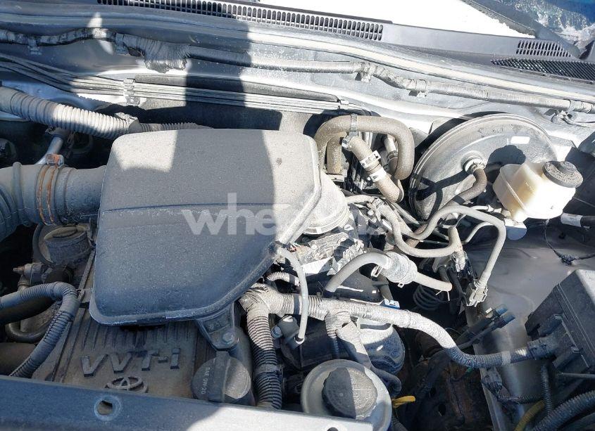 Photo 10 of 2015 Toyota Tacoma (VIN 5TFUX4EN8FX032722)