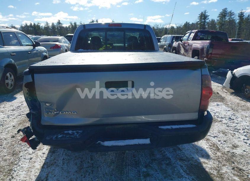 Photo 16 of 2015 Toyota Tacoma (VIN 5TFUX4EN8FX032722)