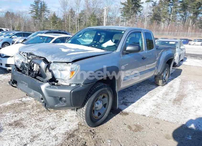 Photo 2 of 2015 Toyota Tacoma (VIN 5TFUX4EN8FX032722)