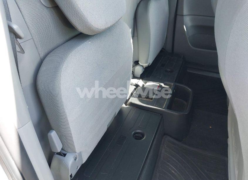 Photo 8 of 2015 Toyota Tacoma (VIN 5TFUX4EN8FX032722)