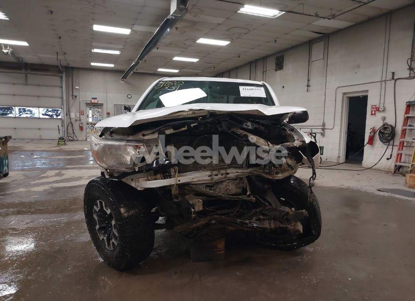 Photo 12 of 2015 Toyota Tacoma (VIN 5TFUX4EN9FX036973)