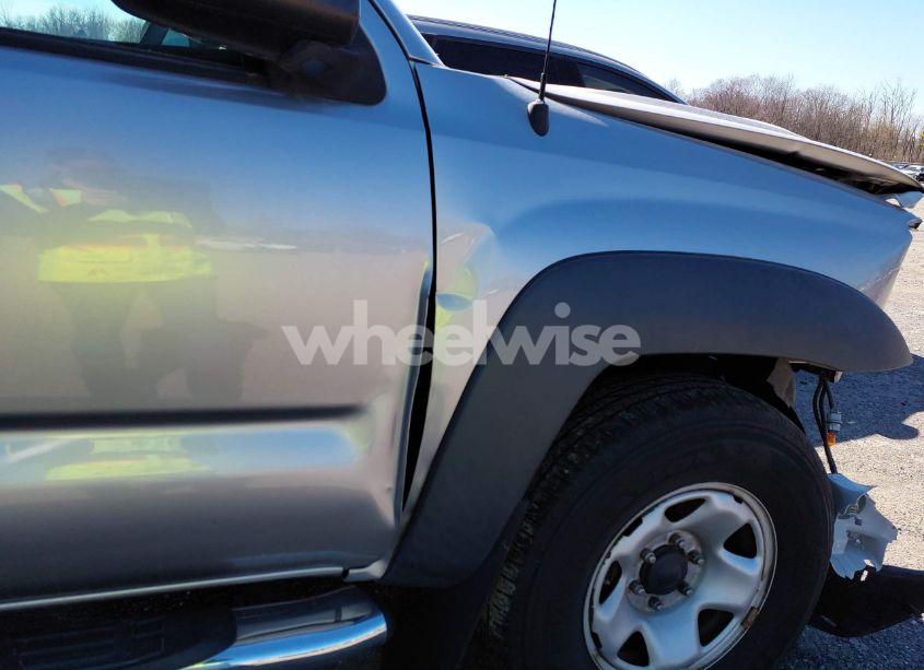 Photo 17 of 2015 Toyota Tacoma (VIN 5TFUX4EN9FX038058)