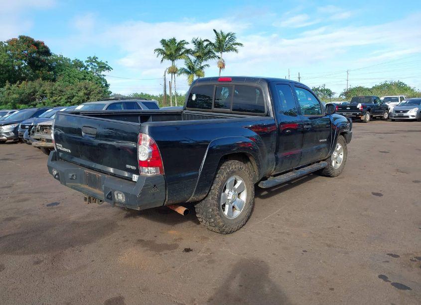 Photo 4 of 2011 Toyota Tacoma (VIN 5TFUX4ENXBX002213)