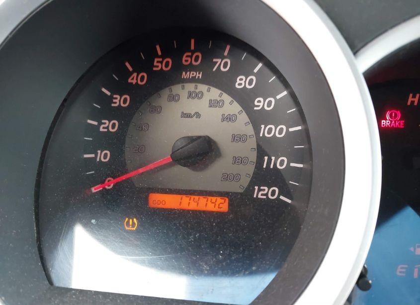 Photo 7 of 2011 Toyota Tacoma (VIN 5TFUX4ENXBX002213)