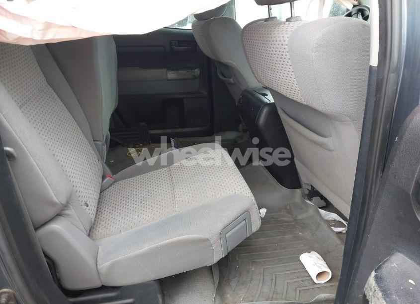 Photo 8 of 2010 Toyota Tundra GRADE 5.7L V8 (VIN 5TFUY5F10AX110742)