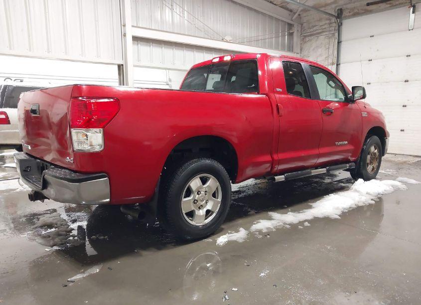 Photo 4 of 2011 Toyota Tundra GRADE 5.7L V8 (VIN 5TFUY5F10BX180775)